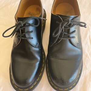 Dr. Martens Black Leather Oxfords with Yellow Stitching women 9.5